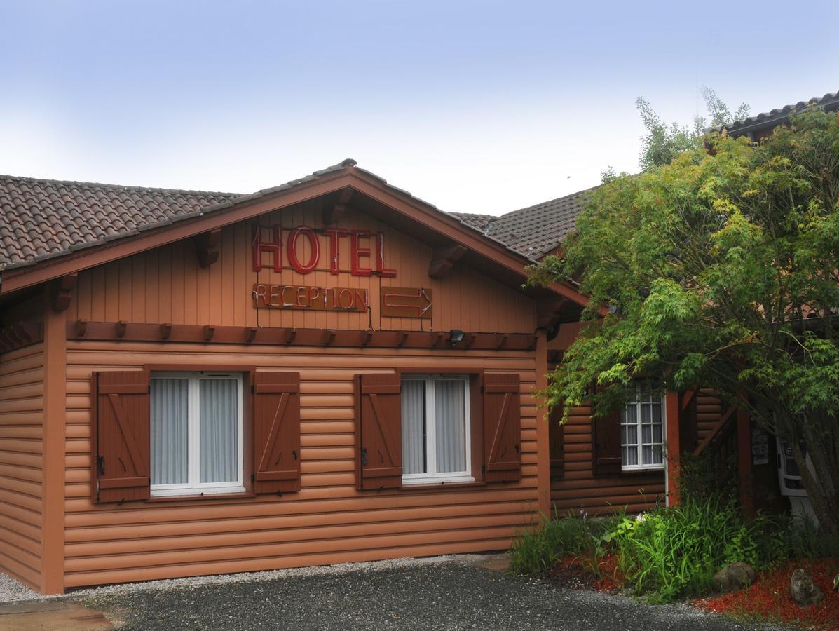 Hotel La Cabane Belin-Beliet Exterior photo